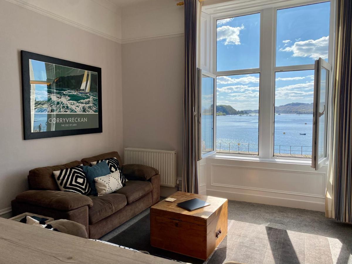 Westbay Seafront Apartment 오반 외부 사진